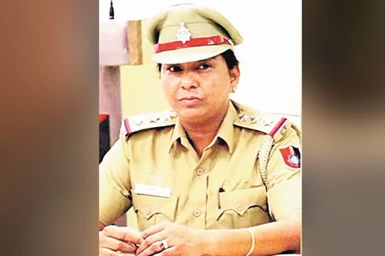 chandigarh Inspector Jaswinder Kaur bribe case