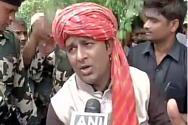 Muzaffarnagar riots: Court allows withdrawal of cases against Suresh Rana, Sangeet Som and 50 others