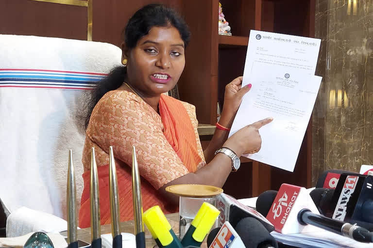 Mayor Asha Lakra gave notice to Ranchi Municipal Commissioner