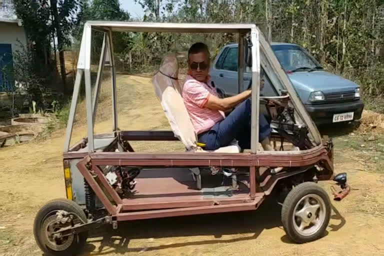 farmer in Odisha builds a four-wheeler powered by solar energy  സൗരോര്‍ജ്ജത്തിലോടുന്ന നാലു ചക്ര വാഹനം  സൗരോര്‍ജ്ജ കാർ