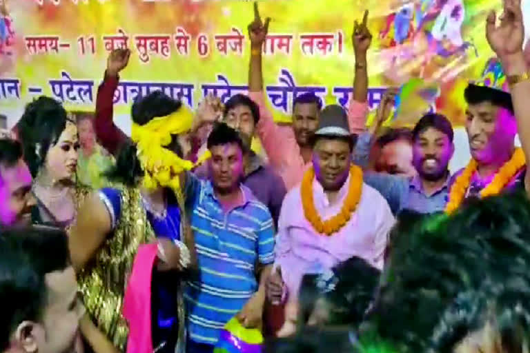 MP Chandraprakash dances at Holi Milan cum song ceremony