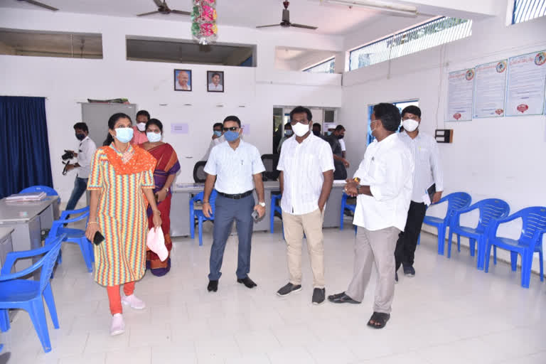 guntur ward sachivalyams vaccination centers, vaccination centers visit by officials