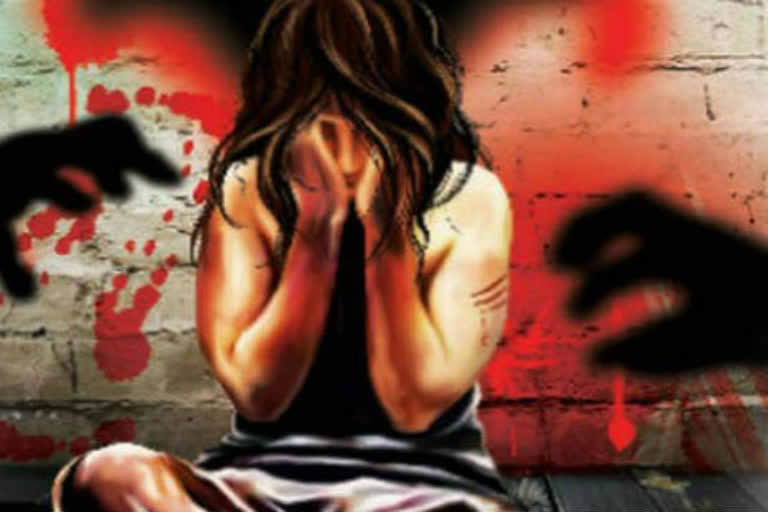 father-in-law molested daughter-in-law in jamui