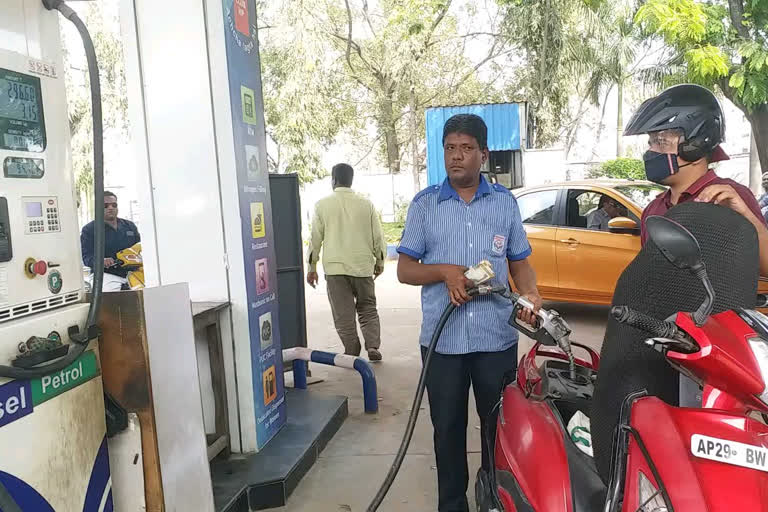 Petrol-diesel prices stable for fourth day