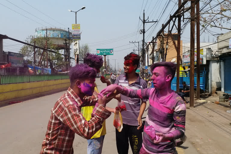 holi-festival-in-raipur