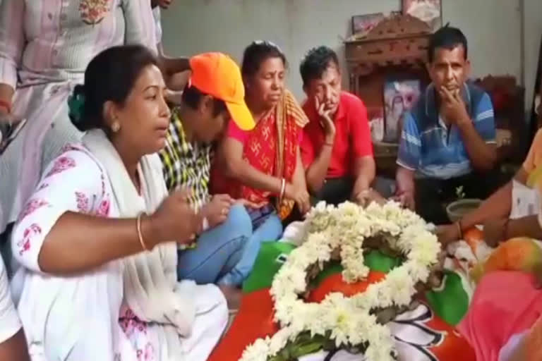 BJP worker's mother died after allegedly beaten by Tmc wokers in Nimta