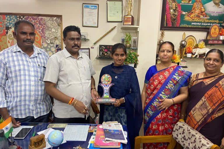 Tenali student selected for national level handball competitions