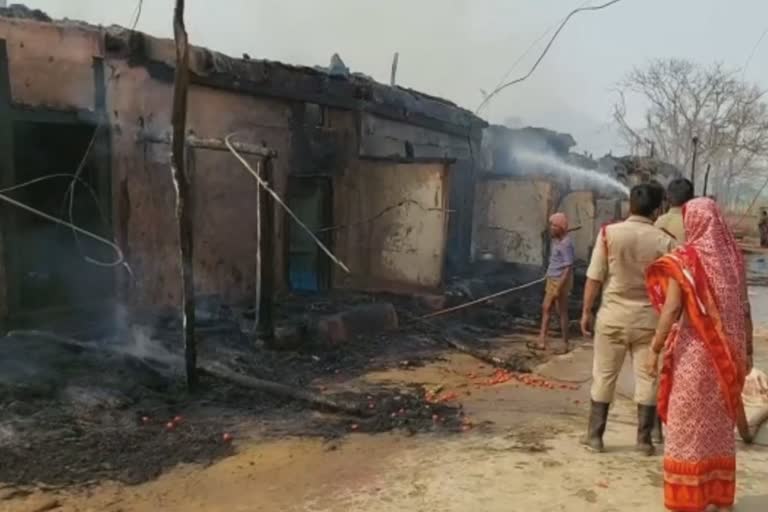 fire breaks out in ganjam , 18 houses damaged