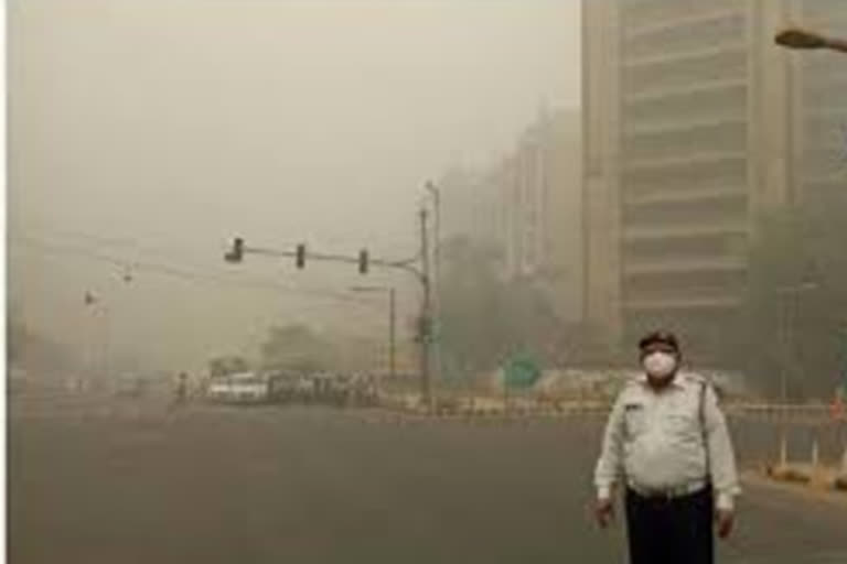 Ghaziabad pollution level rises  central pollution control board delhi  pollution in delhi  ghaziabad pollution  गाजियाबाद में वायु प्रदूषण  गाजियाबाद का एयर क्वॉलिटी इंडेक्स