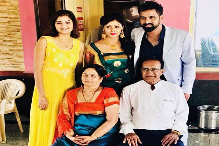 actress-prema-father-death