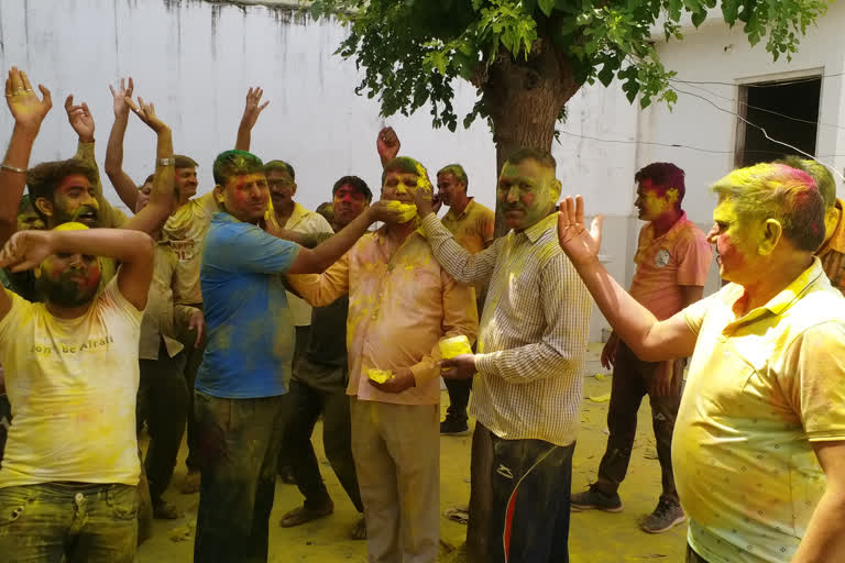 Holi in Jaipur,  Police celebrated Holi in Jaipur