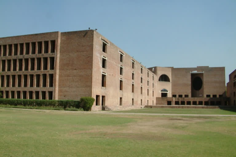 ovid-19-cases-in-iim-ahmedabad-rises