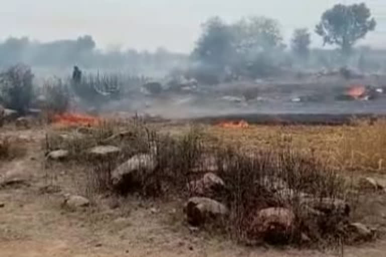 Incidents of fire in crops standing in the state are continuously coming forward.