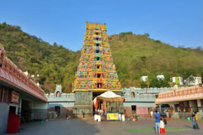 Inspections by vigilance officers at Vijayawada Durga temple