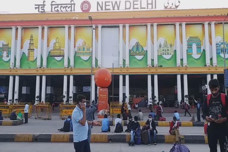 દિલ્હીના બસ-રેલવે સ્ટેશન અને એરપોર્ટ પર કોરોનાનું રેન્ડમ ટેસ્ટિંગ શરૂ