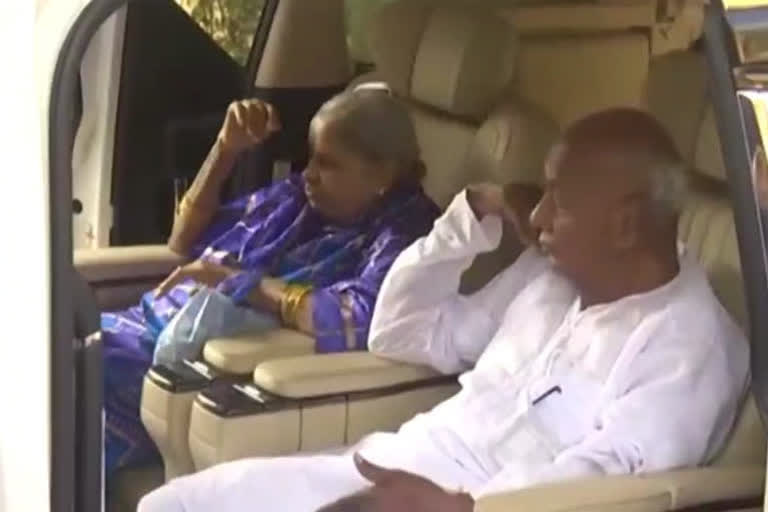 Former Prime Minister HD Deve Gowda's Corona report negative, wife tests positive for corona