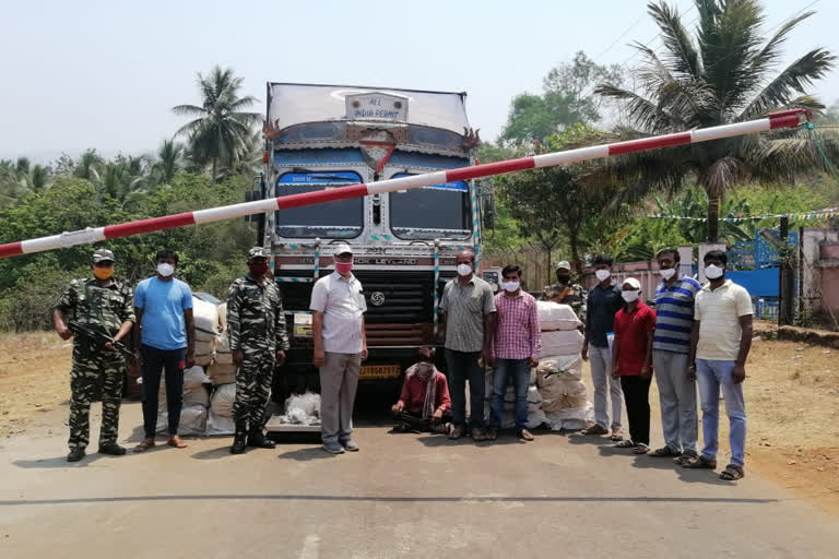 ganaja cught by police in searches at east godavari district