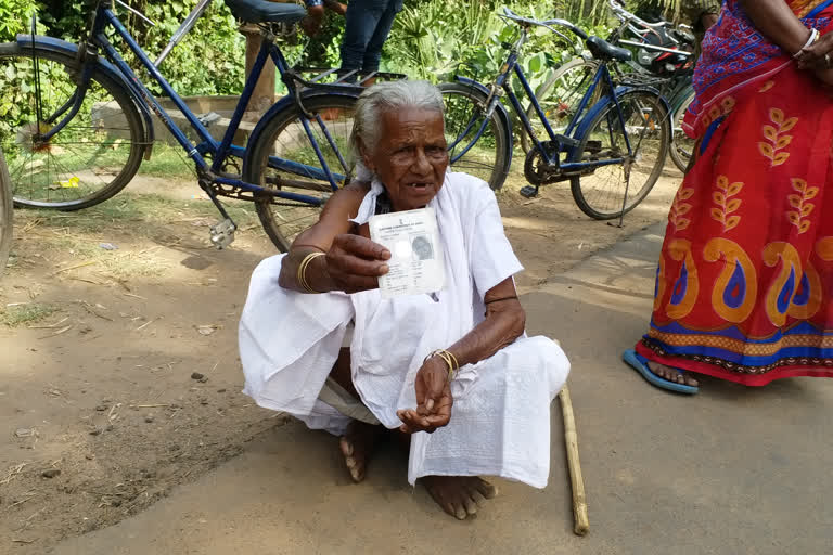 tajpur-bankura-voters-could-not-vote-despite-having-voter-cards