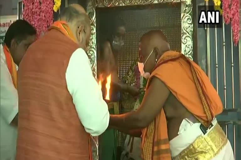 Amit Shah offers prayers at Sithananda Temple, holds roadshow in Puduchhery  അമിത് ഷാ തെരഞ്ഞെടുപ്പ് പ്രചരണാർഥം പുതുച്ചേരിയിൽ  ലോസ്പേട്ട് മണ്ഡലം  അമിത് ഷാ  കേന്ദ്ര ആഭ്യന്തര മന്ത്രി  രാഷ്ട്രീയ ഗോകുൽ മിഷൻ  പുതുച്ചേരി തെരഞ്ഞെടുപ്പ്