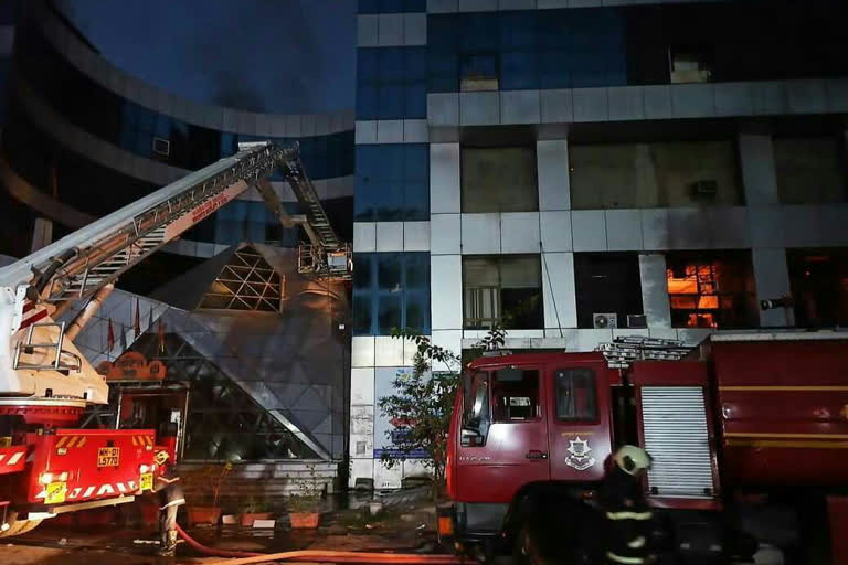 sunrise hospital, fire incident mumbai, मुंबई आग, मुंबई लेटेस्ट न्यूज