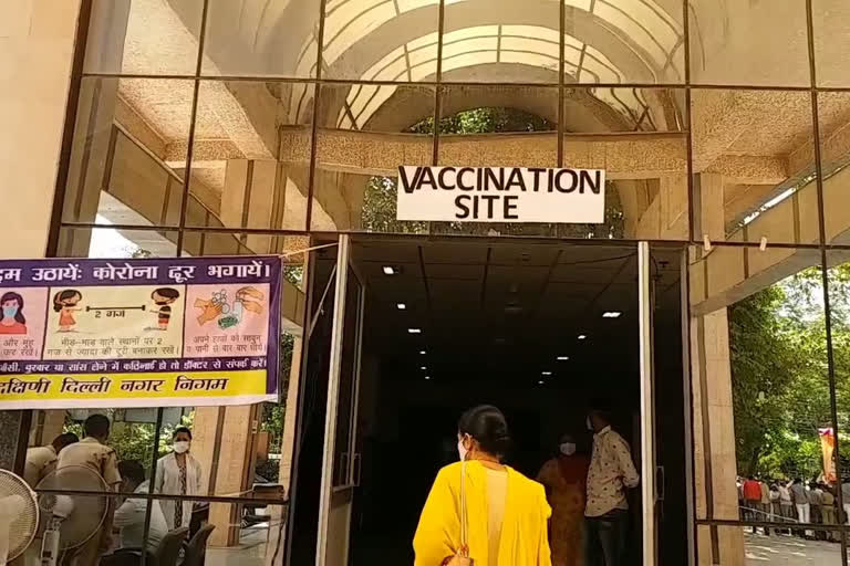 third phase vaccination at poornima sethi hospital in delhi