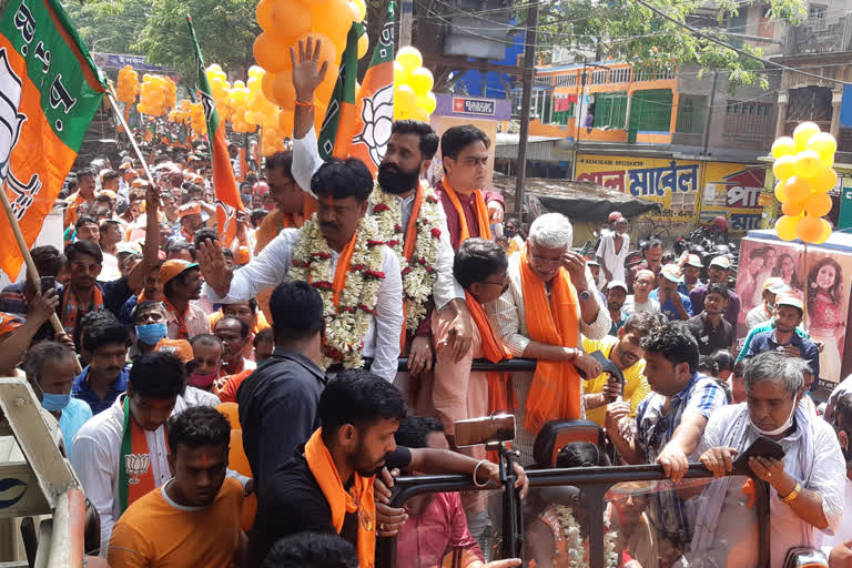 4 BJP candidates from Bangaon submitted their nominations along with Union Minister