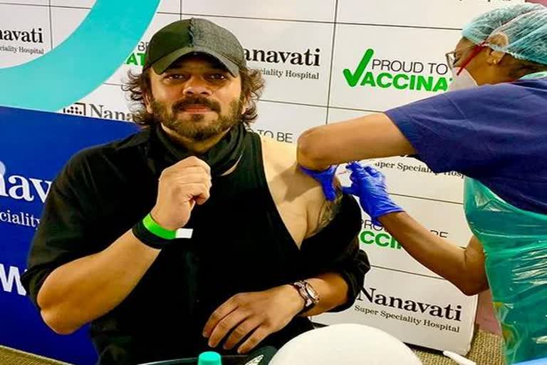 rohit-shetty-took-first-dose-of-covid-19-vaccine-at-nanavati-hospital