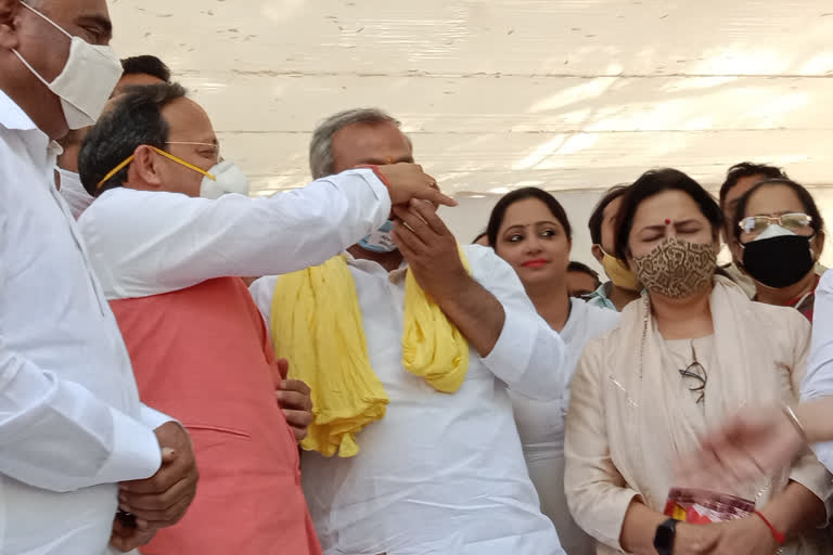 bjp leaders protest at jantar mantar