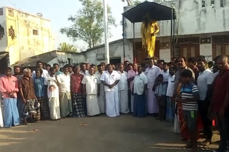 Anna statue damage: Demonstration demanding the arrest of those involved