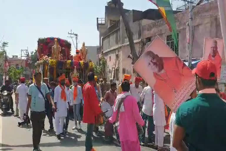 acharya-mahamandaleshwar-of-niranjani-and-anand-akhara-done-nager-bhraman