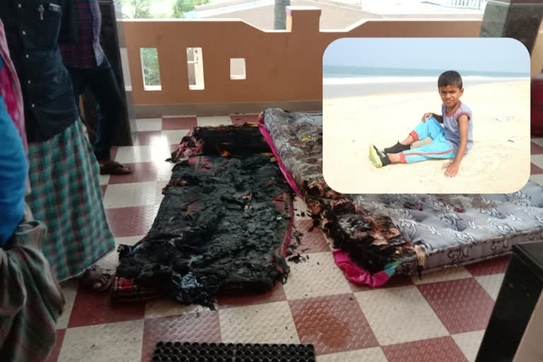 Father and son burnt alive, Father and son burnt alive in Mandya, Mandya crime news, Mandya crime latest news, Mandya fire news, ತಂದೆ ಮತ್ತು ಮಗ ಸಜೀವ ದಹನ, ಮಂಡ್ಯದಲ್ಲಿ ತಂದೆ ಮತ್ತು ಮಗ ಸಜೀವ ದಹನ, ಮಂಡ್ಯ ಅಪರಾಧ ಸುದ್ದಿ, ಮಂಡ್ಯ ಬೆಂಕಿ ಸುದ್ದಿ,