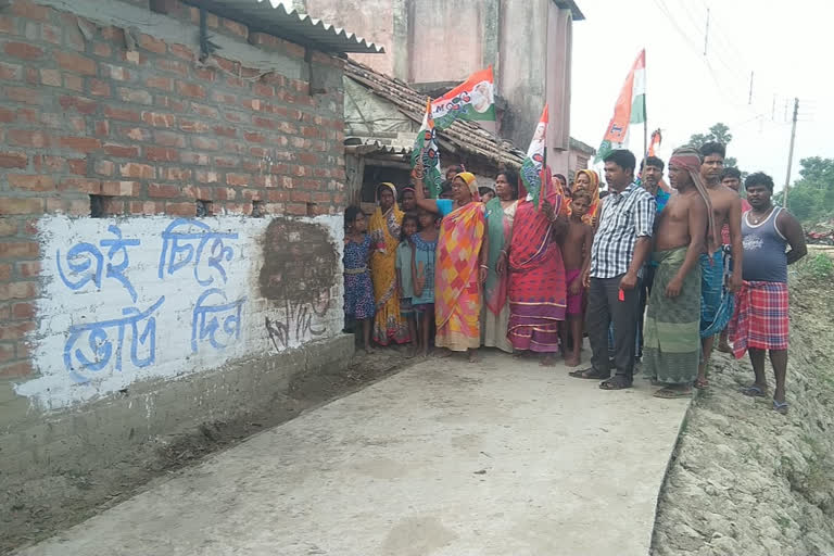 tmc workers showing agitation in haroa north 24 jagtala