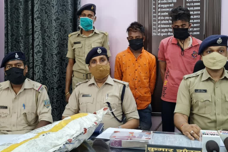 two thieves arrested in jamshedpur