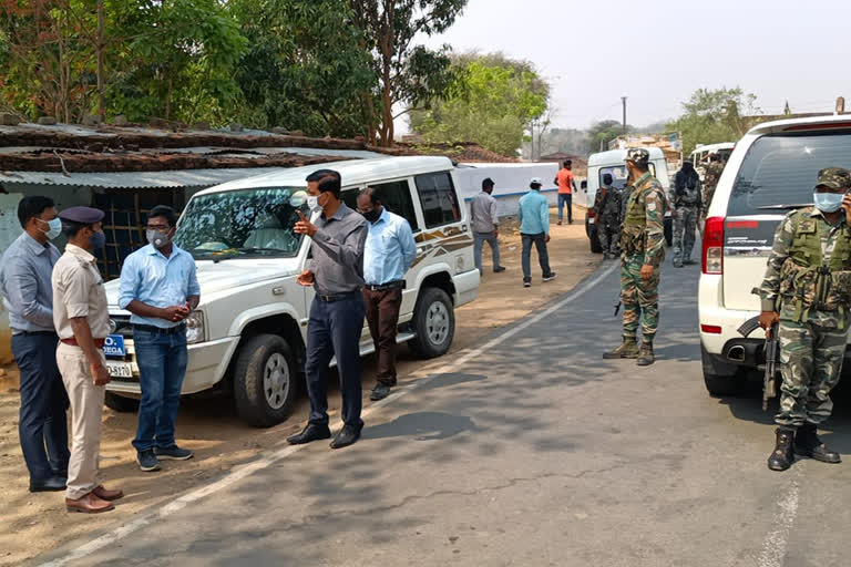 deputy commissioner oversaw mask checking campaign in simdega