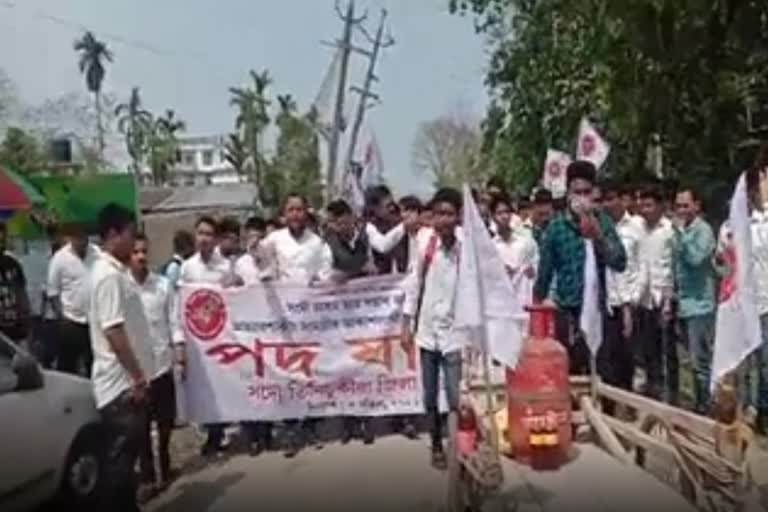 aasu-protest-in-tinsukia-against-price-hike