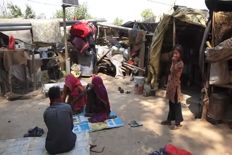 migrant laborers