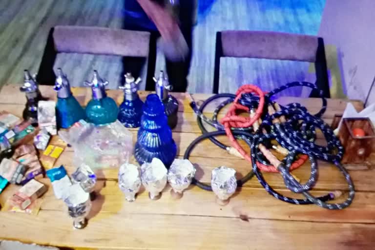 जयपुर में कैफे  जयपुर में क्राइम  जयपुर पुलिस  छापेमार कार्रवाई  Raid action  Jaipur Police  Crime in Jaipur  Cafe in jaipur  Illegal hookah