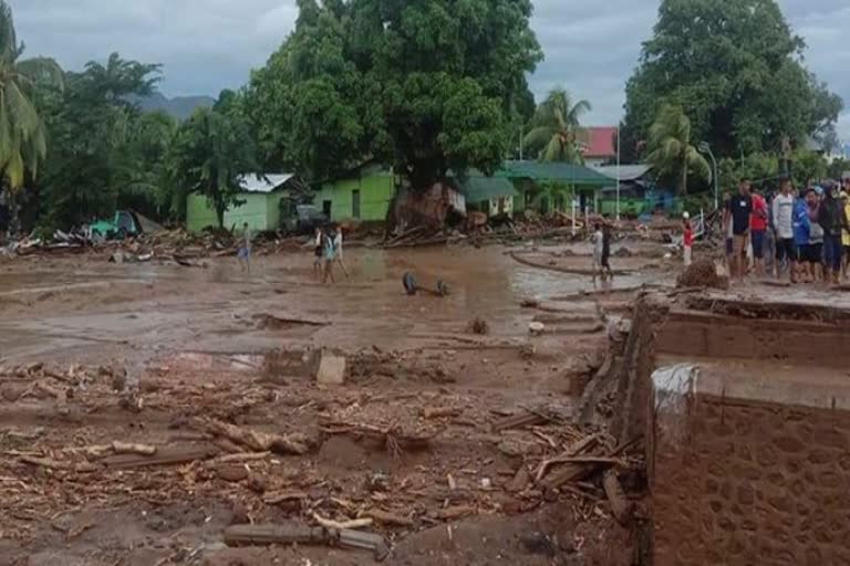 Heavy rains trigger landslide, floods in Indonesia; 23 dead