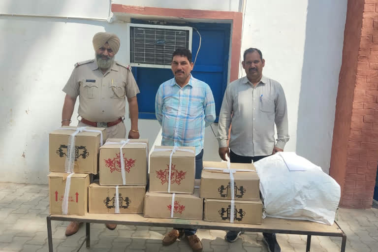 karnal illegal liquor caught