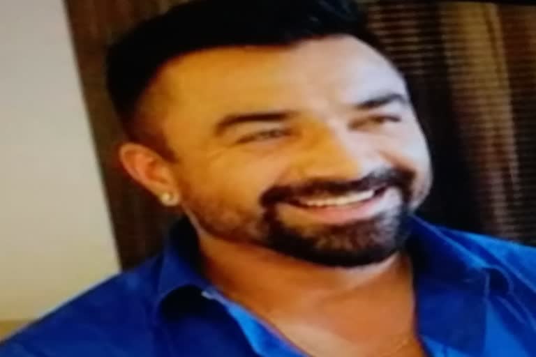 Ajaz Khan