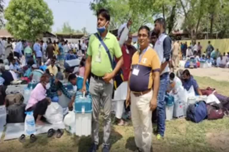 বিলাসীপাৰাৰ ভোটকেন্দ্ৰলৈ ৰাওনা পোলিং,প্ৰিজাইডিং বিষয়া