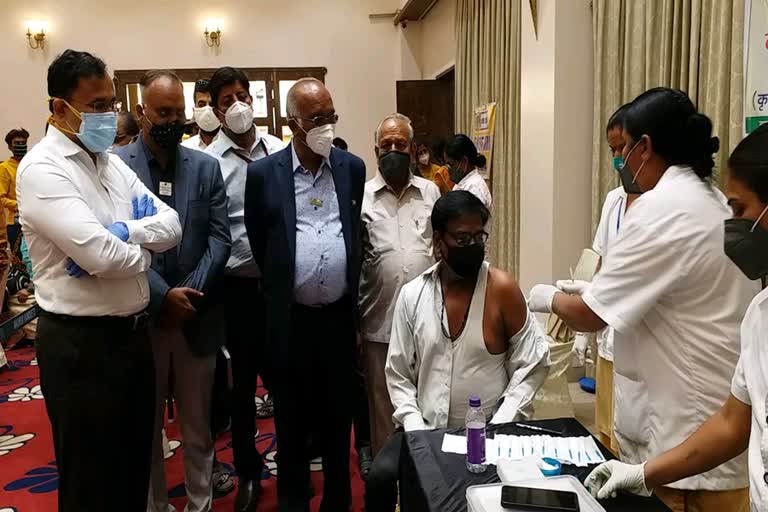 Free vaccination Lions Club jalna