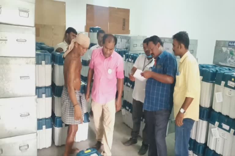 sending-of-voting-machines-in-virudhunagar-is-in-full-swing