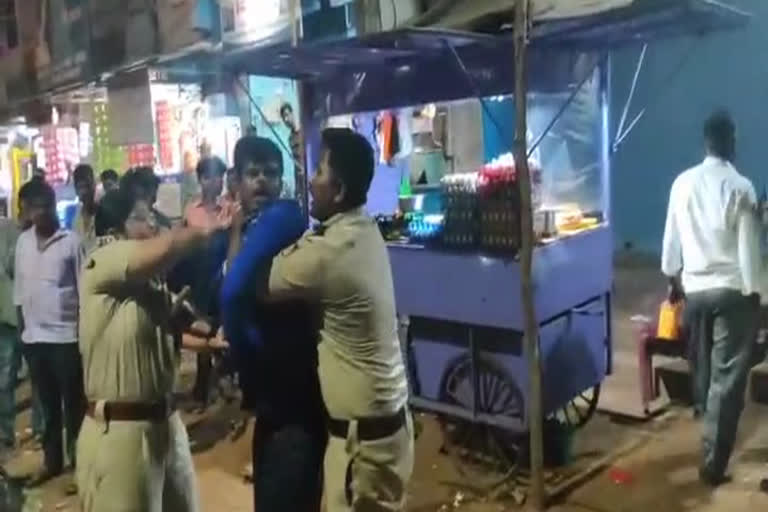 Rowdy Sheeter attacked on shop owner for asking  egg rice money