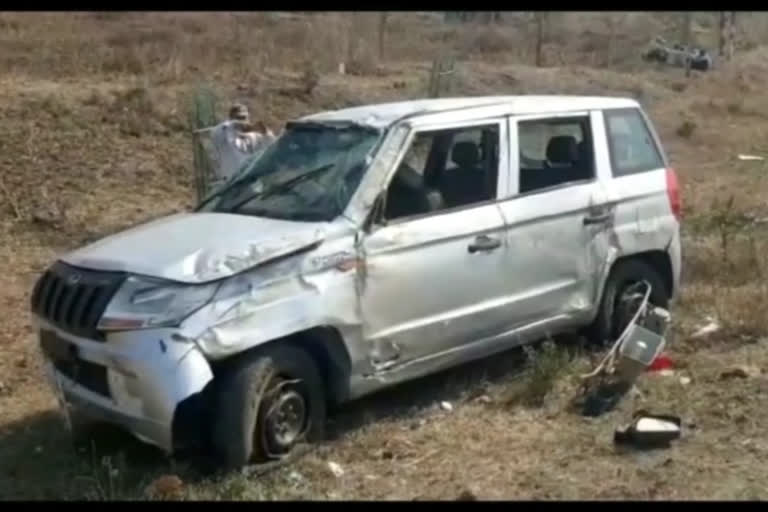 Accident to Bhandara police vehicle on National Highway