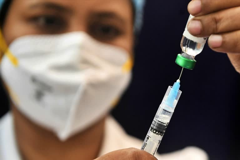 Centre issues order advising all its employees aged 45 years and above to get vaccinated