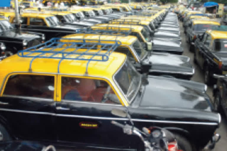 Give Rs 10,000 to taxi and rickshaw drivers