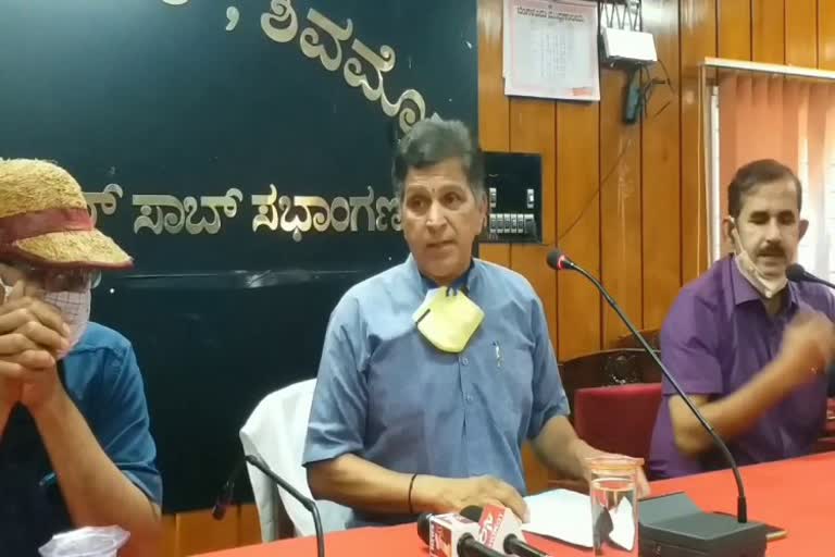 ananth hegde pressmeet about  apiculture