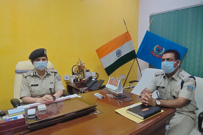 ADG abhiyan reviewed Naxalite campaign