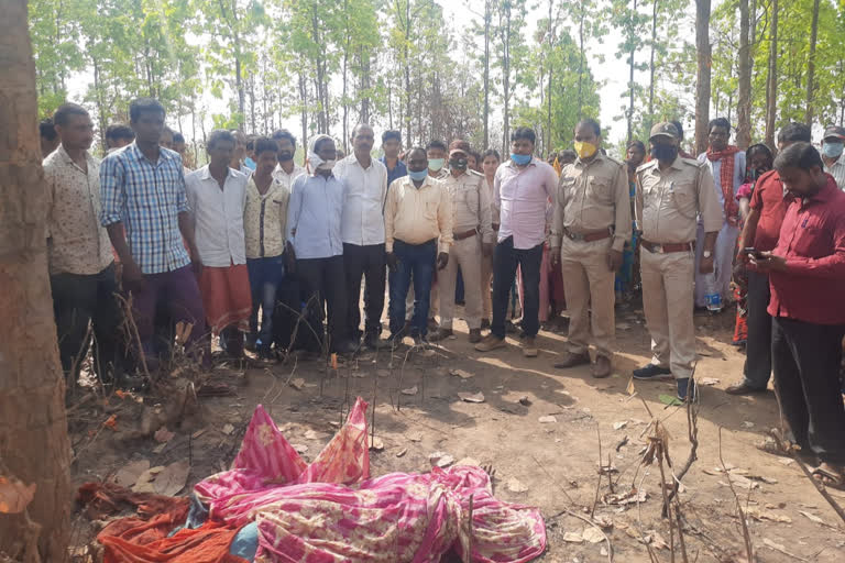 Elephant crushed to woman who went to forest to collect Mahua in Giridih